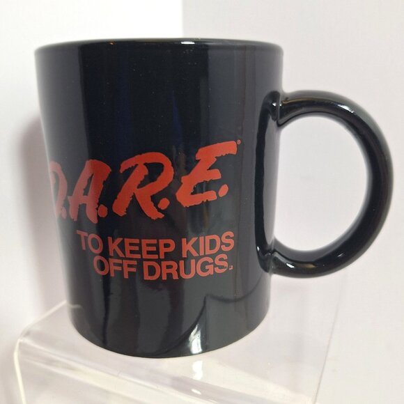 Dare To Keep Kids Off Drugs Black Ceramic Mug 12oz Vintage 90s Red Text - Picture 2 of 13